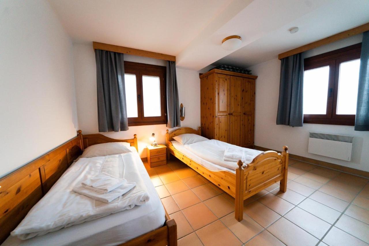 Apartment Weitblick - Almresort Gerlitzen Treffen Kültér fotó